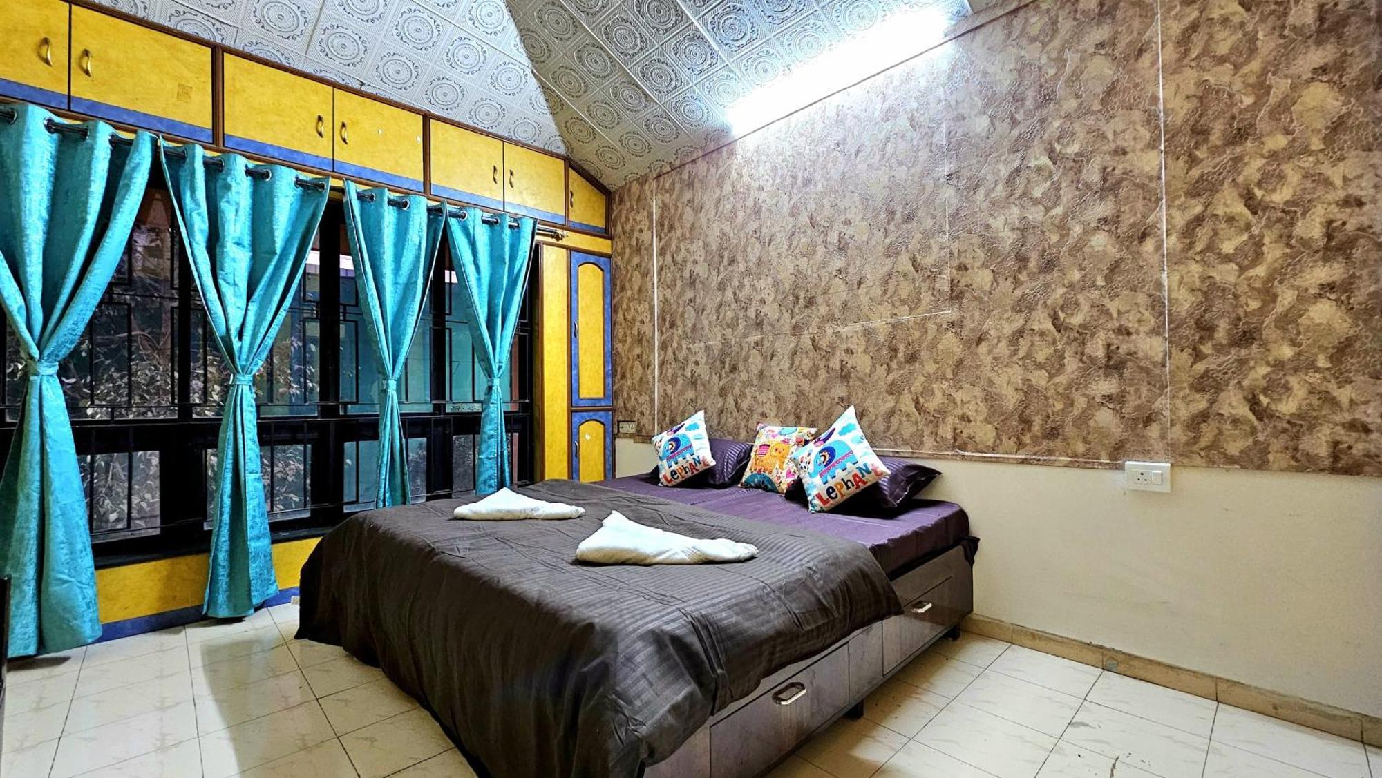 Elephant House - Boutique Hostel & Cowork Meribel Village ภายนอก รูปภาพ