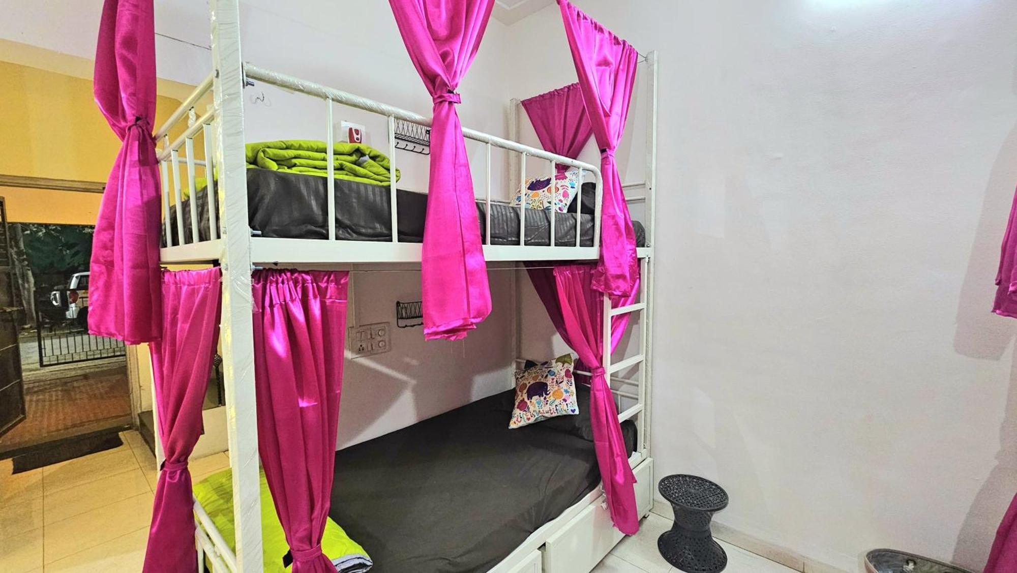 Elephant House - Boutique Hostel & Cowork Meribel Village ภายนอก รูปภาพ