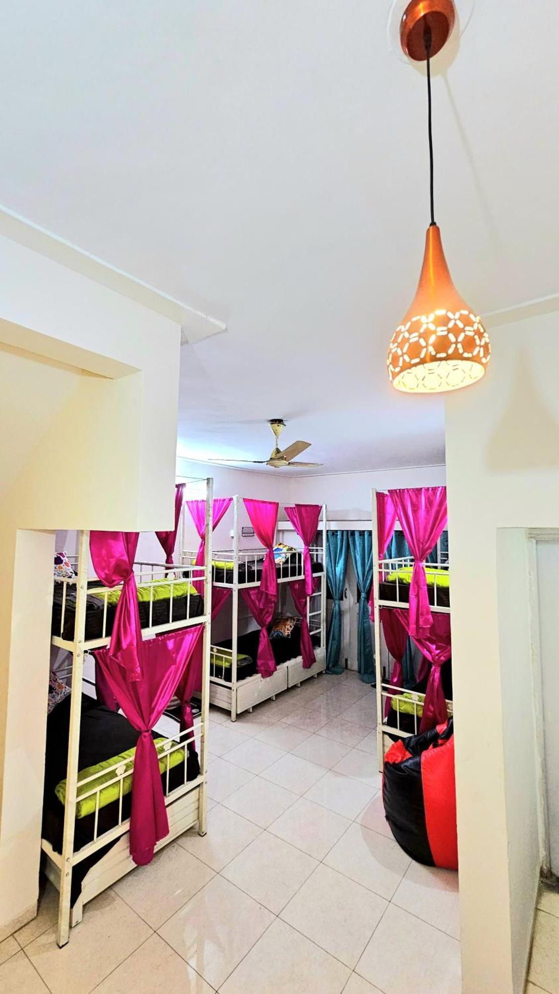 Elephant House - Boutique Hostel & Cowork Meribel Village ภายนอก รูปภาพ